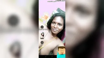 Tamil Babe Getting Naked During Naughty Video Call Session