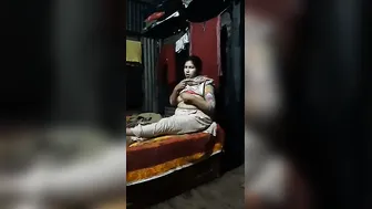 Married Milf Flashing Her Big Boobs For Her Secret Boyfriend