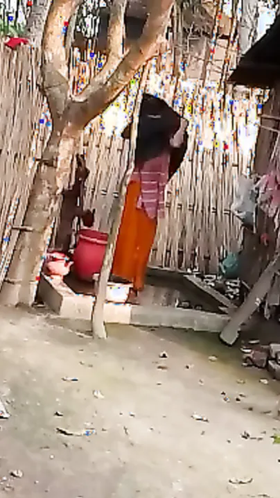 Village Bhabhi Bathing Naked Outside Caught By Peeping Neighbor