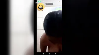 Chubby GF Soaking Wet And Naked On Bathroom Video