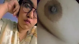 Nerdy GF Getting Naked And Posing For Private Photos