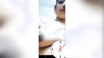 Bhabhi Having Secret Affair Strips Naked On Private Video Call