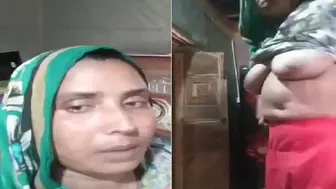 Unsatisfied Mature Aunty Exposing Her Nude Body Craving For Cock