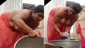 Desi Bhabhi Showing Off Her Hanging Tits While Bathing At Home