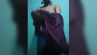 Slim Tamil Babe Going Topless And Stripping Naked In Home Footage