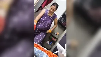 Bhabhi Changing Panties Showing Boobs In Sleeveless Blouse