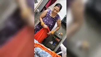 Bhabhi Changing Panties Showing Boobs In Sleeveless Blouse