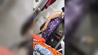 Bhabhi Changing Panties Showing Boobs In Sleeveless Blouse