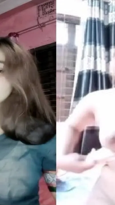 Tiktok Girl Flashing Her Boobs Then Fingering Herself On Video
