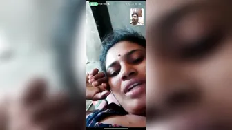Tamil Girl Chatting Showing Her Hairy Armpits During Sex Call