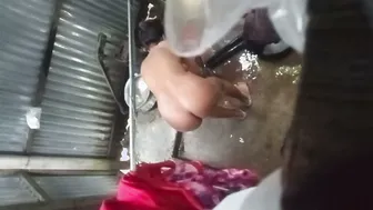 Wife Soaping Up Her Thick Ass While Hubby Records Bath Secretly