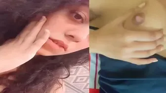 Cute Small Tit Girl Sharing Her Nude Selfie Sex Mms Secretly