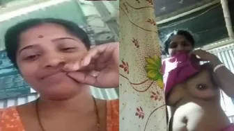 Cheating Aunty Stripping Down During Naughty Video Call Session