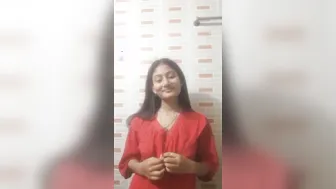 Cute GF Stripping Topless And Showing Her Body Online