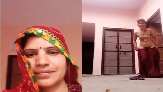 Village Bhabhi Getting Naked On Video Showing Off For Lover