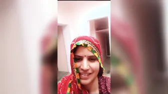Village Bhabhi Getting Naked On Video Showing Off For Lover