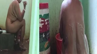 Desi Aunty Sharing Her Intimate Morning Routine On Home Video