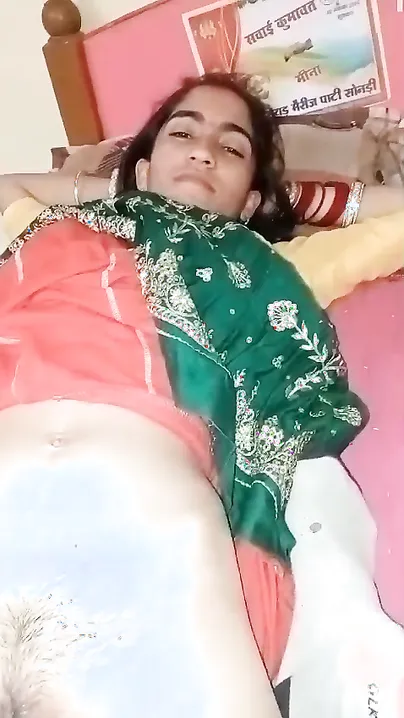 Village Bhabhi Getting Pounded Hard In Her Bedroom Leaked Clip