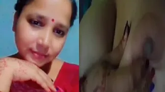 Bengali Wife Fingering Her Wet Pussy Moaning In Bedroom