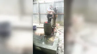 Married Bhabhi Bathing Topless Exposing Her Big Soft Boobs