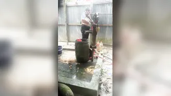 Married Bhabhi Bathing Topless Exposing Her Big Soft Boobs