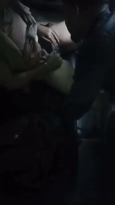 South Indian GF Having Outdoor Sex With Lover In Car