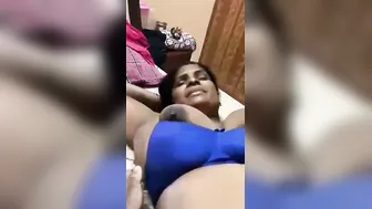 Tamil Aunty Giving Blowjob Before Getting Fucked Really Hard