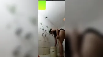 Bhabhi Stripping Down While Doing Laundry Caught On Cam