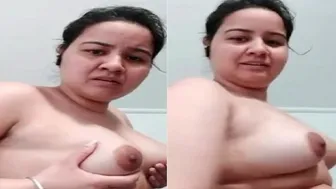 Milf Showing Boobs On Video Call Teasing Her Young Boyfriend