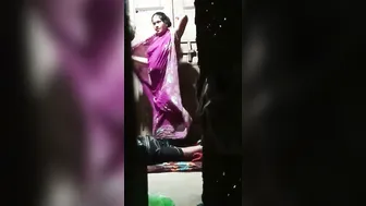 Neighbor Milf Teasing In Saree With No Bra Underneath At Home