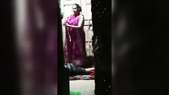Neighbor Milf Teasing In Saree With No Bra Underneath At Home