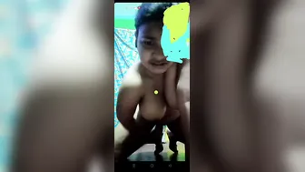 Married Bhabhi Fingering Wet Pussy During Late Night Video Call