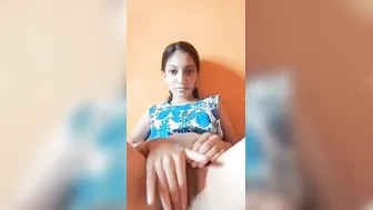 Petite Indian Babe Fingering Her Tight Pussy In Homemade Mms