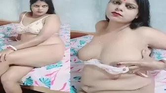 Aunty Squeezing Her Heavy Breasts Moaning In Private Room