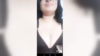 Married Aunty Playing With Big Boobs And Pussy On Video Call