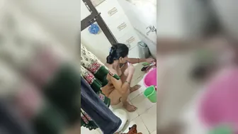Bhabhi Brushing Teeth Naked Before Taking Bath At Home