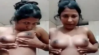 Horny Gf Rubbing Her Wet Pussy Moaning Loud Homemade Clip