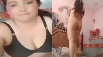 Married Woman In Black Bra Showing Her Pussy And Ass On Camera