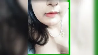 Lactating Aunty Squeezing Milk From Her Heavy Tits On Video Call