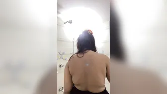 Curvy GF Slowly Stripping Naked For Me On Webcam Live