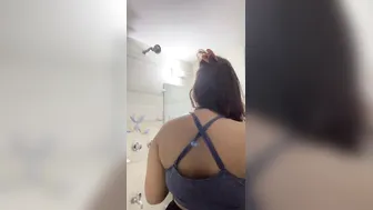 Curvy GF Slowly Stripping Naked For Me On Webcam Live