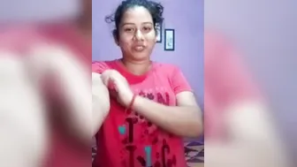 Busty Married Woman Revealing Her Huge Natural Boobs For Camera