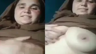 Married Aunty Flashing Her Big Tits To Secret Lover Online
