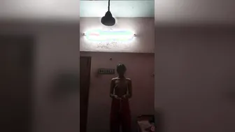 Petite South Indian GF Naked Videos Leaked Online