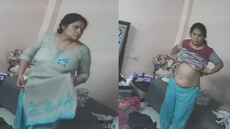 Mature Aunty Changing Clothes Caught On Camera Undressing Nude