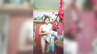 College Girl Dropping Towel Exposing Her Body In Village Room