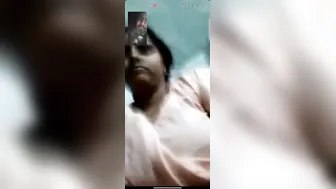 Chubby Married Aunty Fingering Herself On Video Call Getting Wet