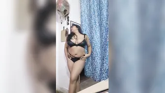 Bengali Dancing Babe Making Her Huge Boobs Bounce For Camera