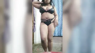 Bengali Dancing Babe Making Her Huge Boobs Bounce For Camera