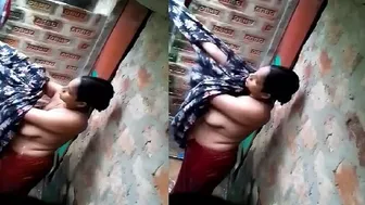 Bhabhi Caught Changing After Bath Dripping Wet And Naked Now